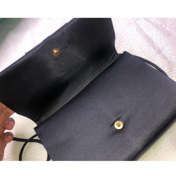 NIGHT OUT BAG 🖤🖤 - Picture 4 of 5